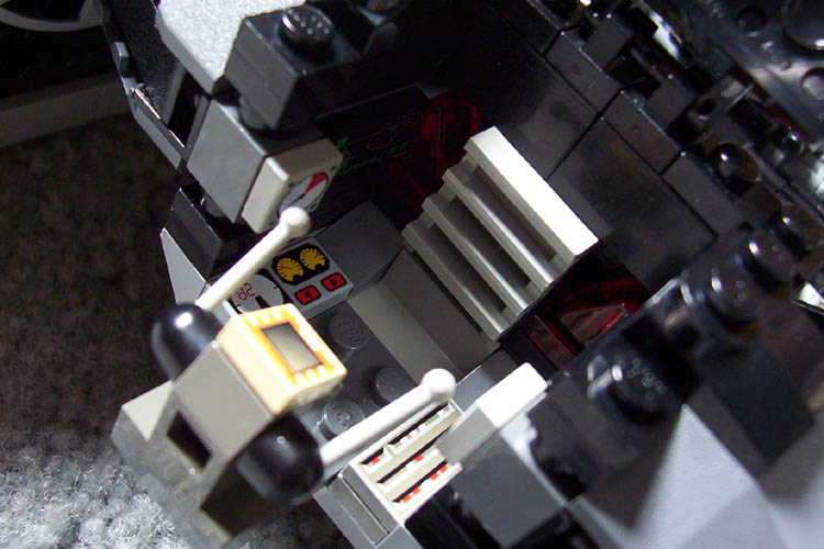 tie_crawler_018.jpg