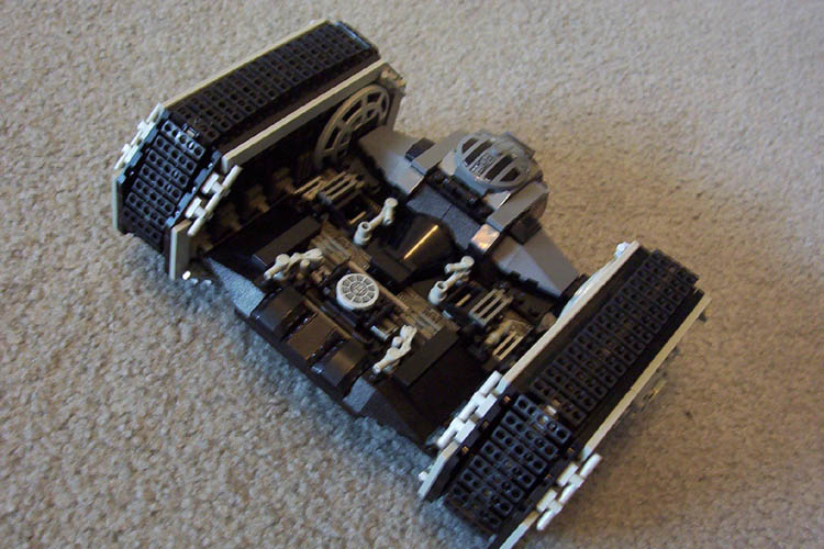 tie_crawler_03.jpg