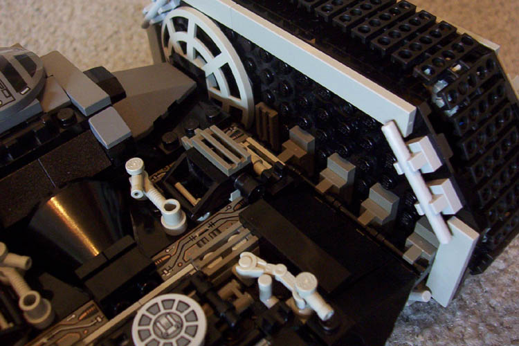 tie_crawler_05.jpg