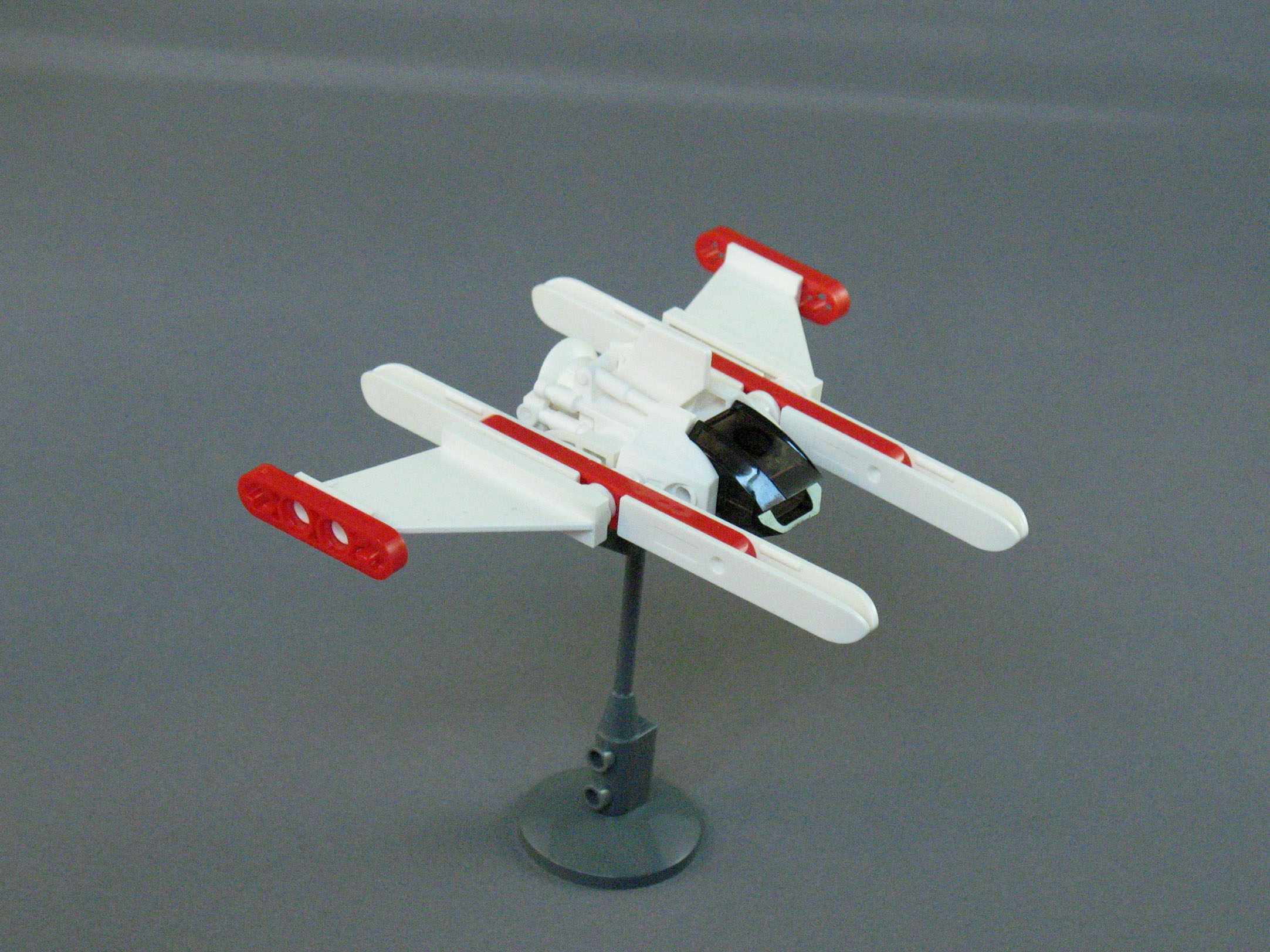 microvvbomber_01.jpg