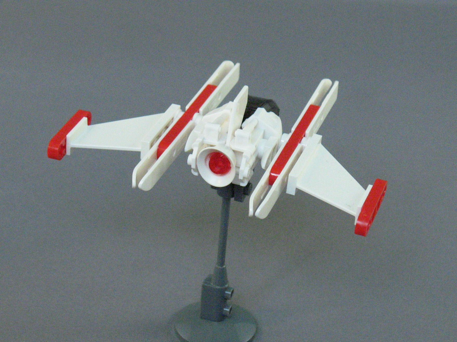 microvvbomber_02.jpg