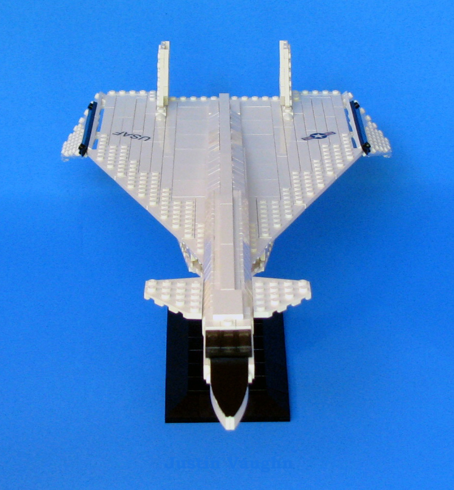 xb-70valkyrie_02.jpg