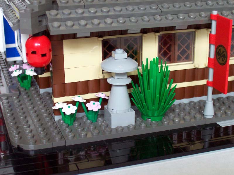 31_shrine_and_flowers.jpg