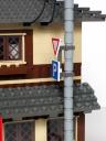 34_streetpole_closeup.jpg