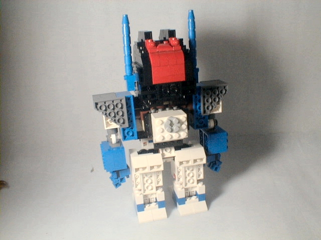 megalo-convoy02.jpg