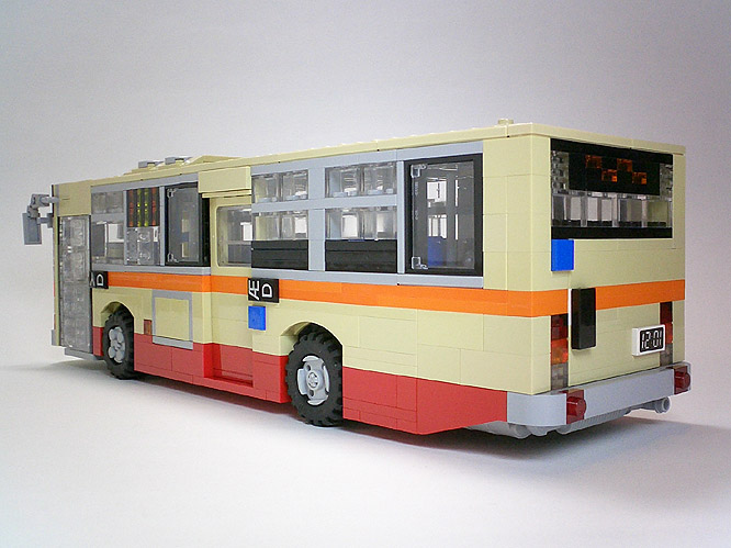 bus-02.jpg