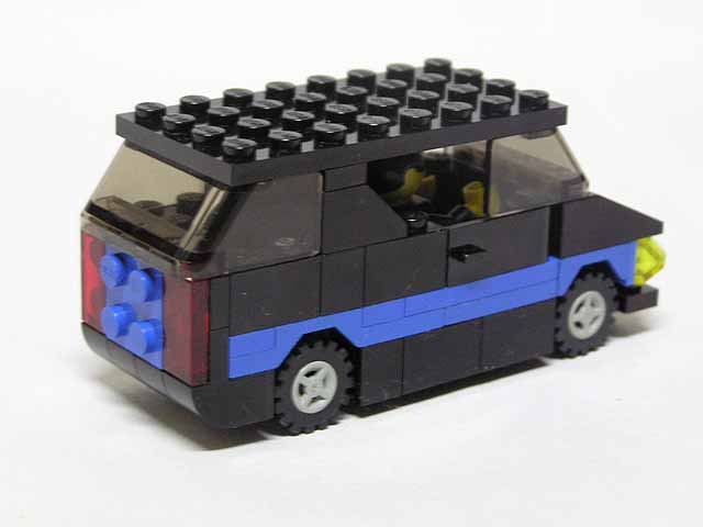 lego_blackvan_2.jpg