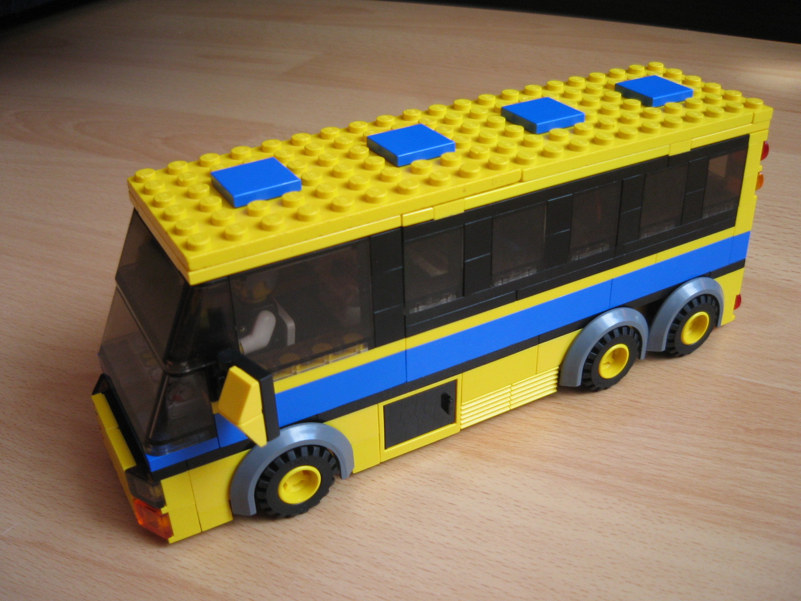 bus_1.jpg