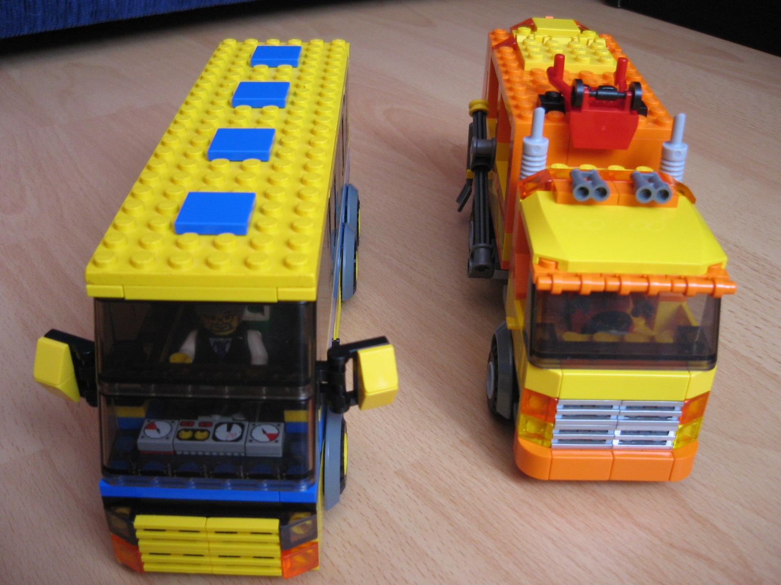 bus_and_truck.jpg