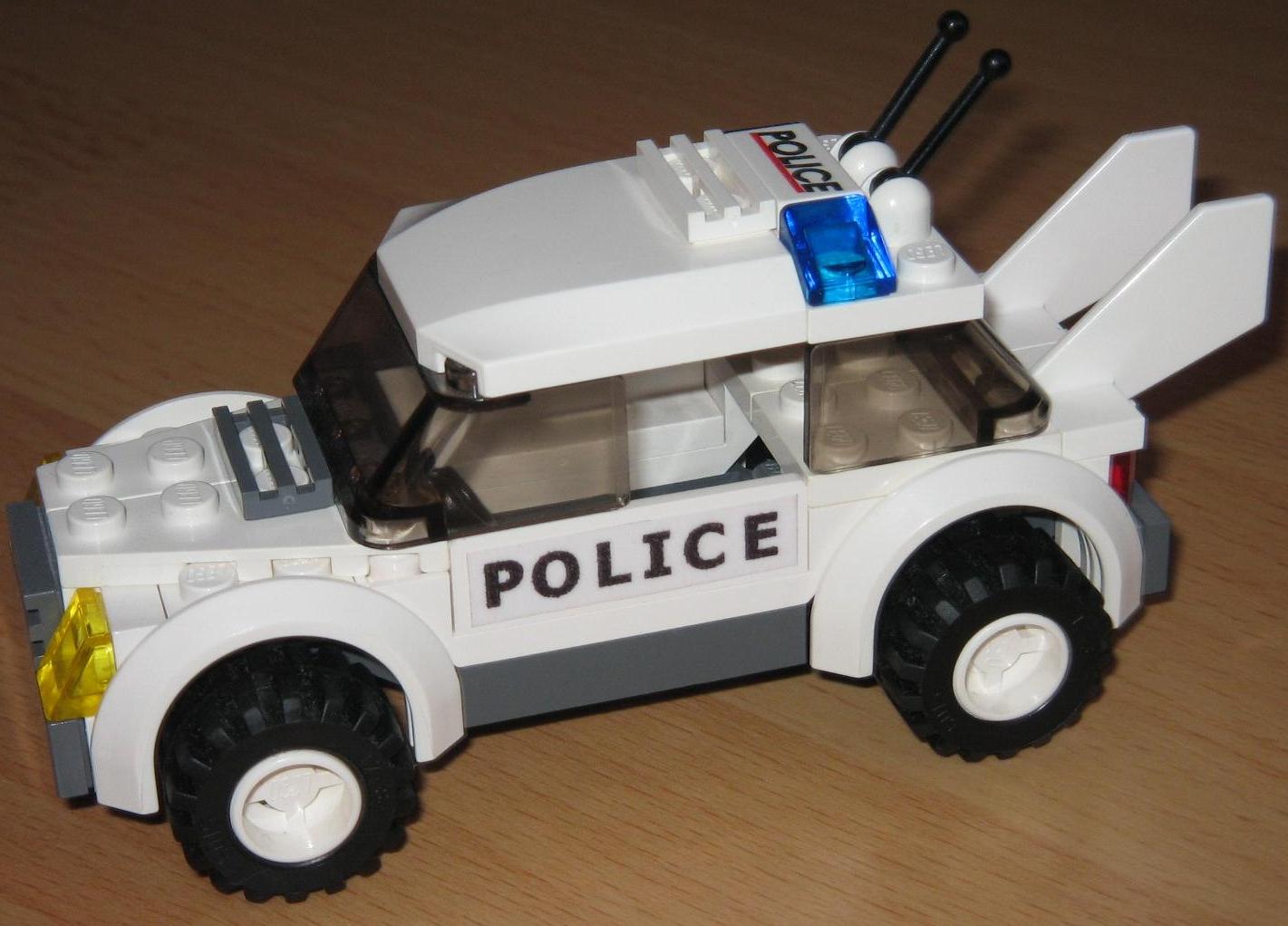 policecar.jpg