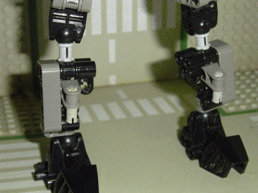 moc1-legs_front1.gif