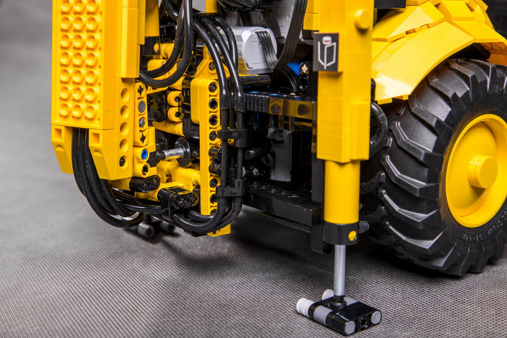 cat434e_003.jpg