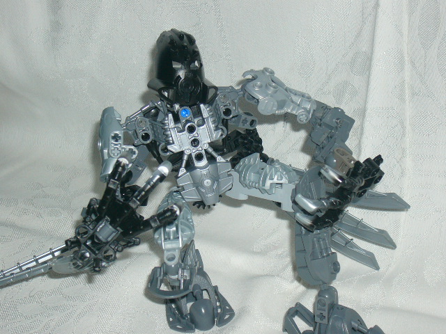 makuta_pose.jpg