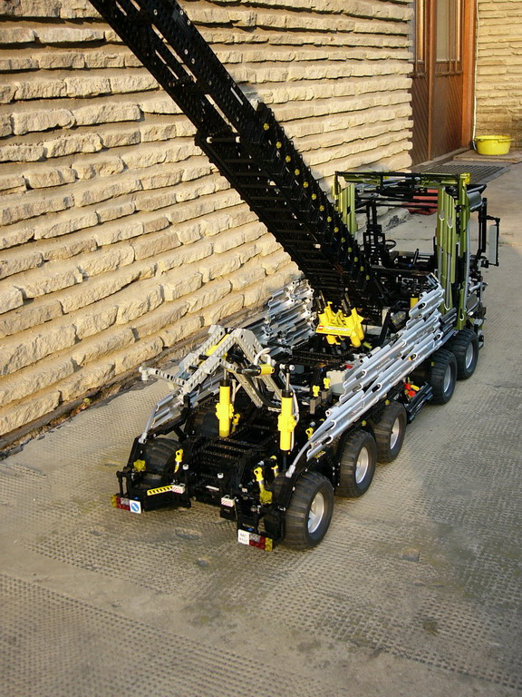 10x6x8_towtruck_037.jpg