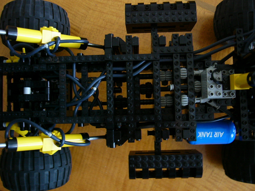 4x4_ifa_014.jpg