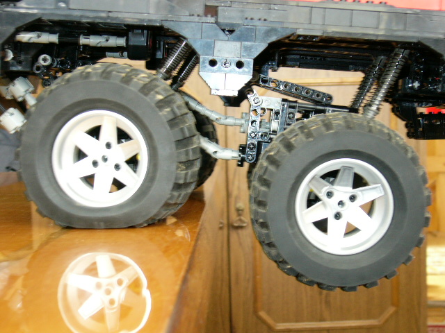 6x6tatra_susp_04.jpg