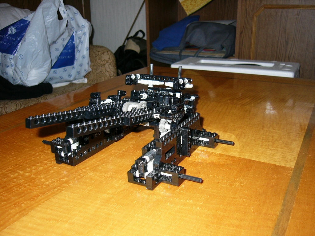 8x8_forwarder_001.jpg