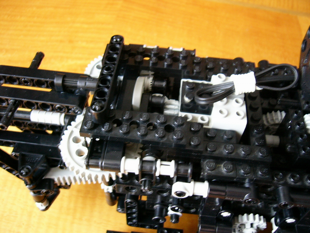 8x8_forwarder_005.jpg