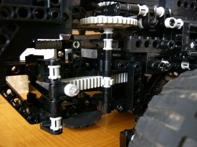 8x8_forwarder_013.jpg