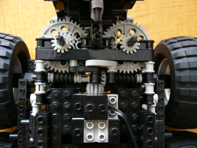 8x8_forwarder_015.jpg
