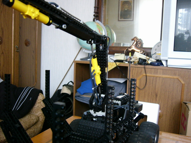 8x8_forwarder_020.jpg