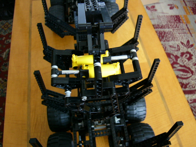 8x8_forwarder_023.jpg