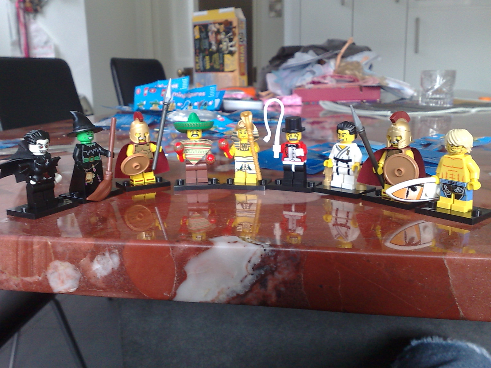 series-2-minifigs.jpg