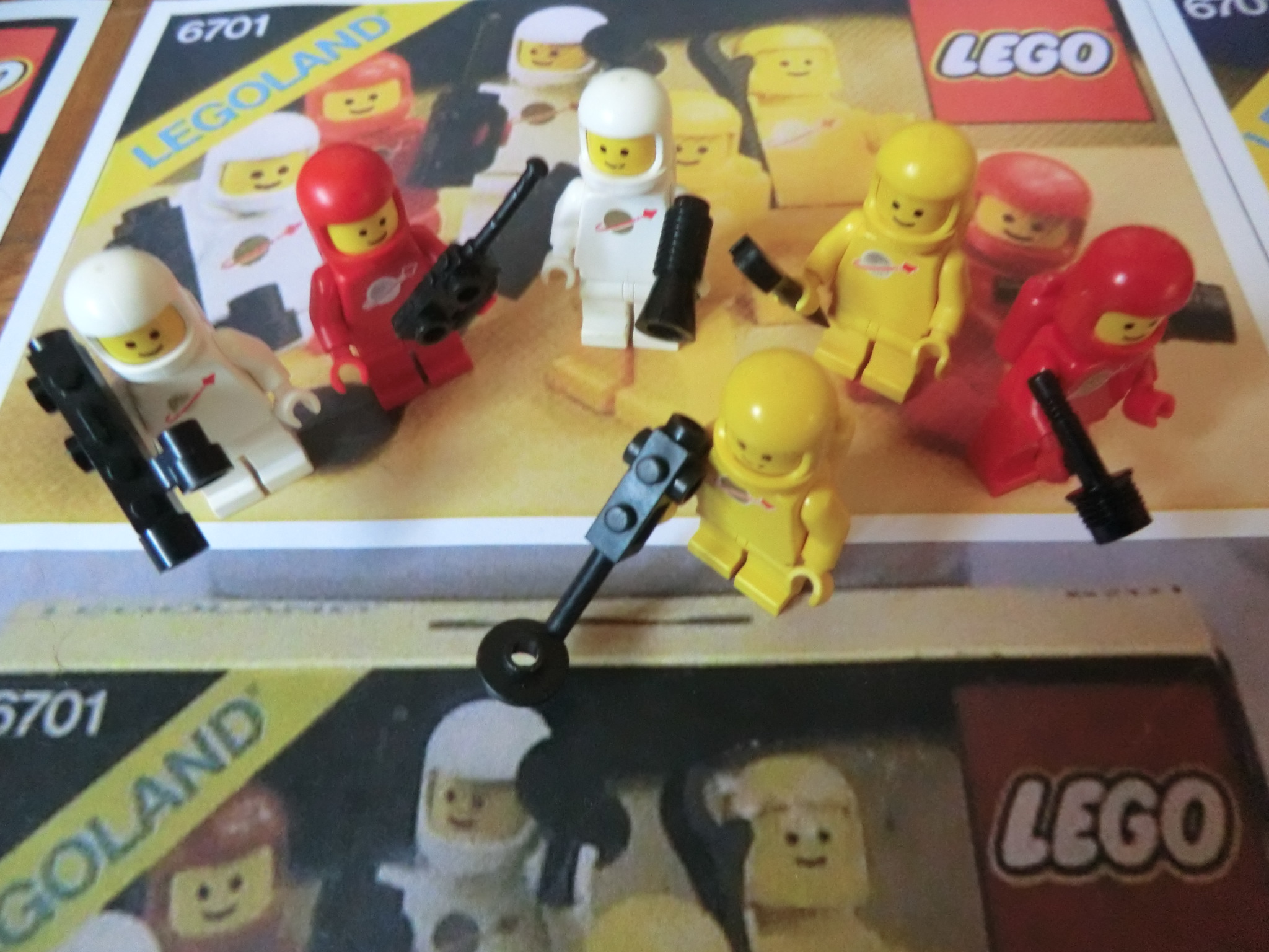 6701_-_minifig_pack.jpg