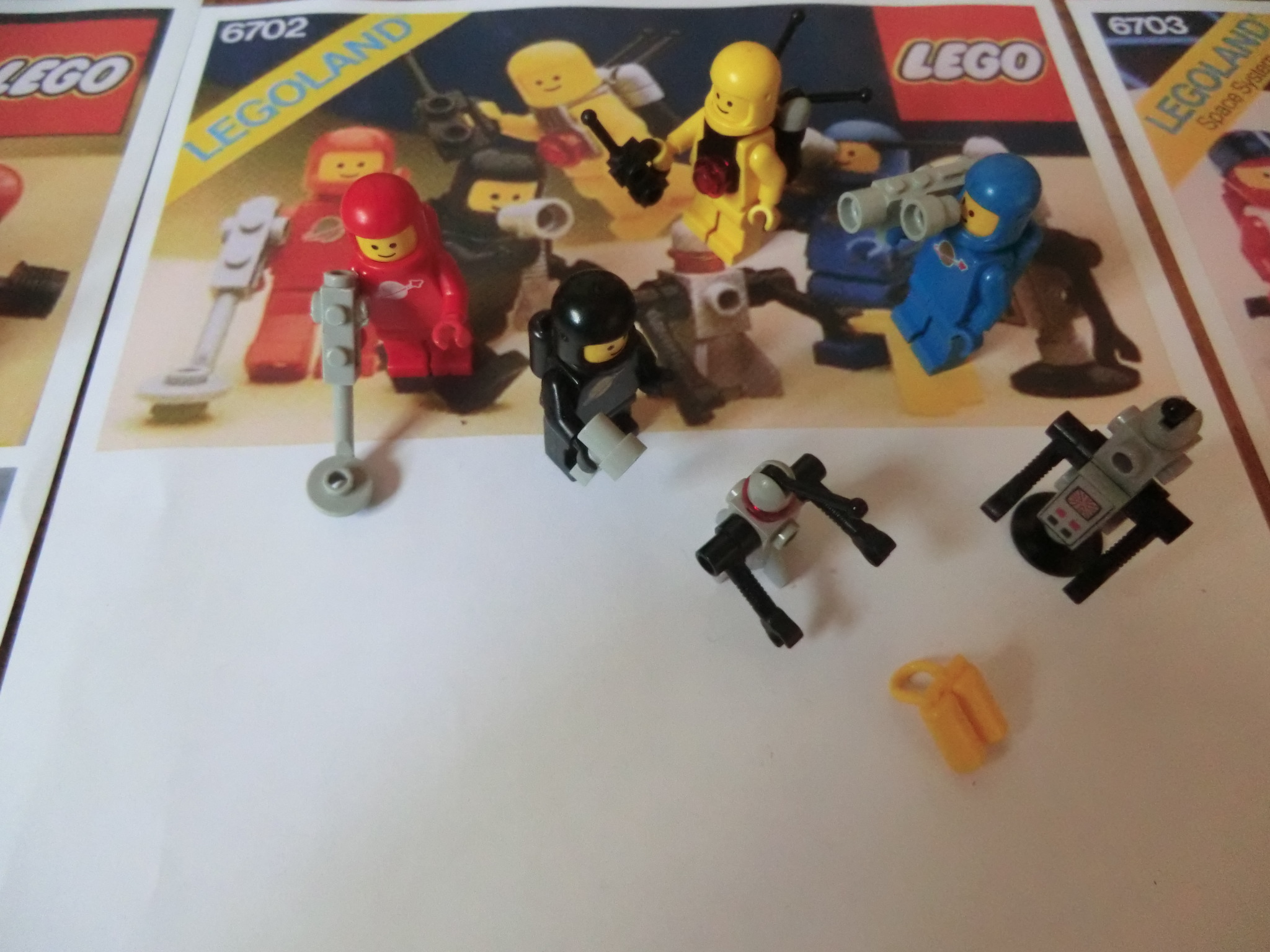 6702_-_minifig_pack.jpg