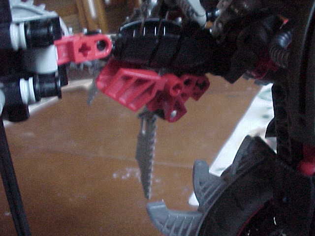 makuta_arm_2.jpg