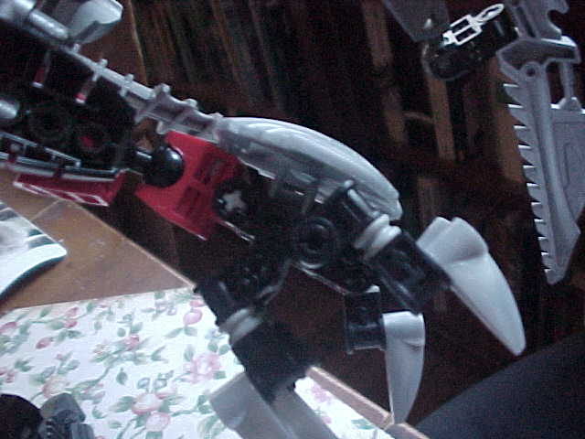 makuta_hand_2.jpg