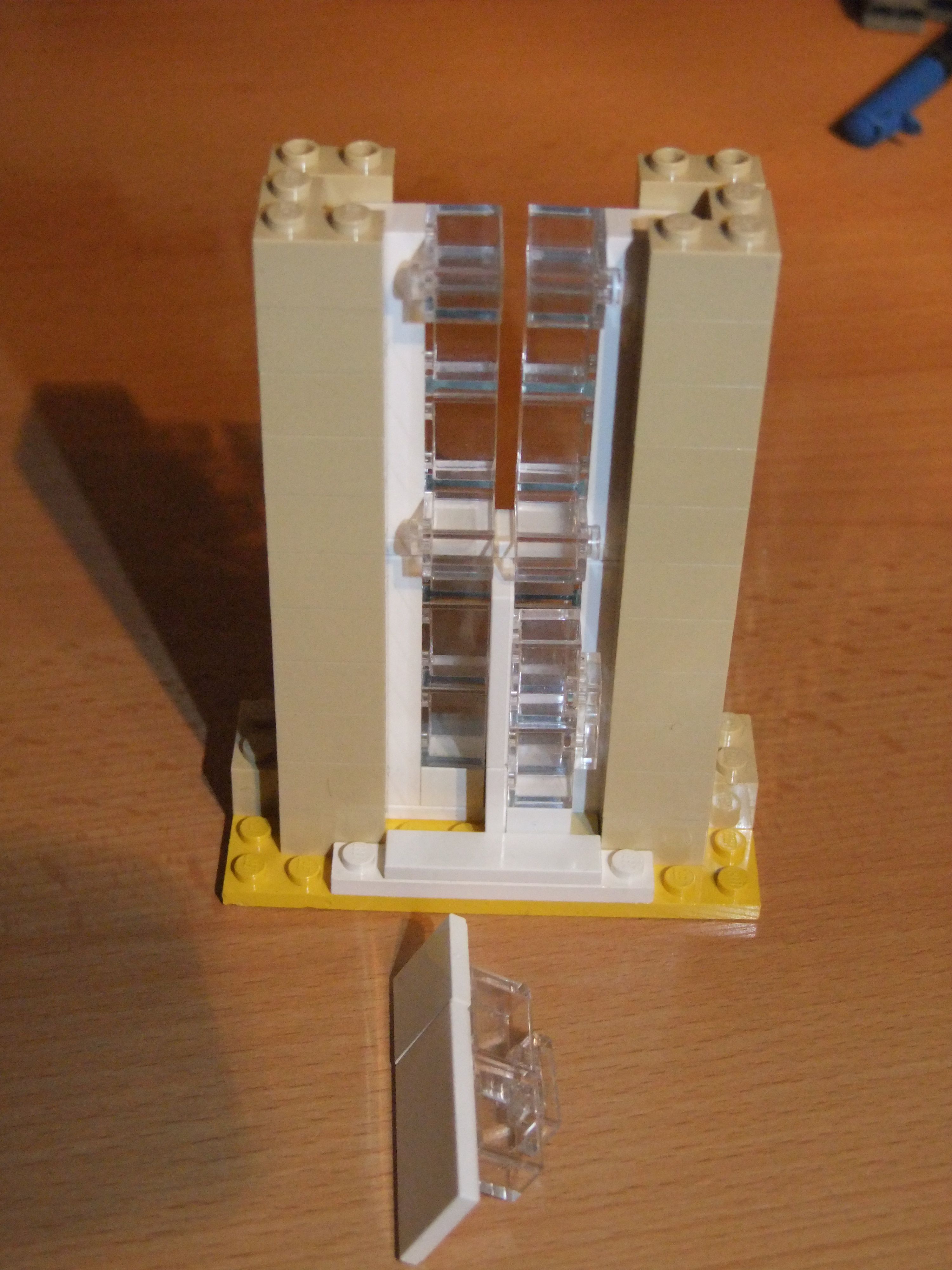 t09-015.jpg
