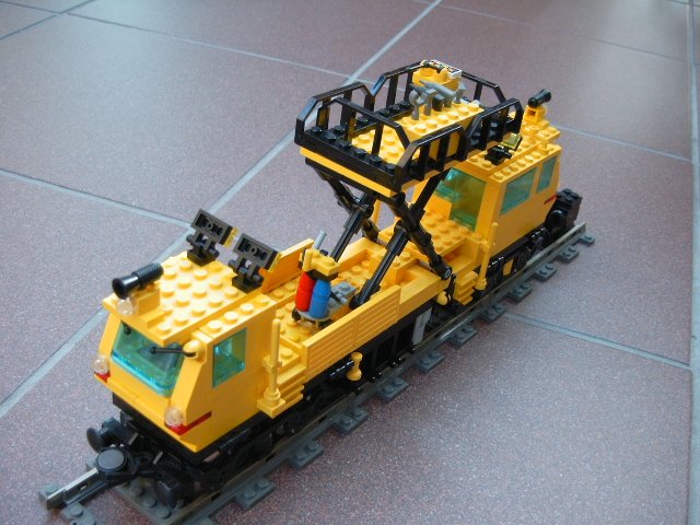 485_hubbuehnenfahrzeug.jpg