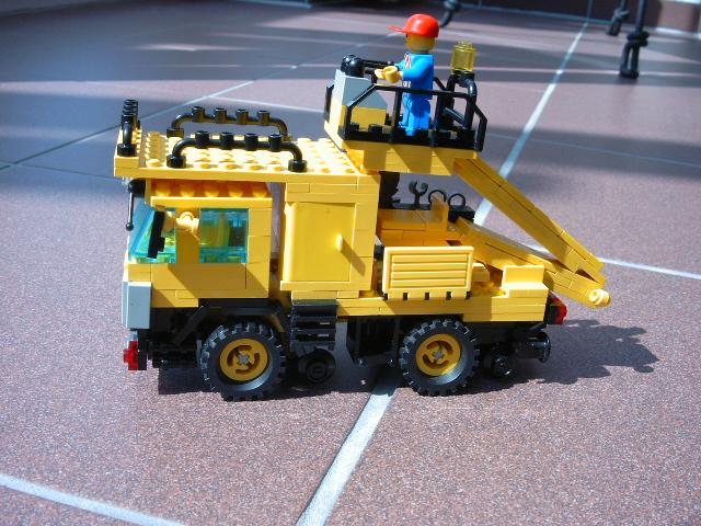 304_zweiwegefahrzeug_strassenfahrt.jpg