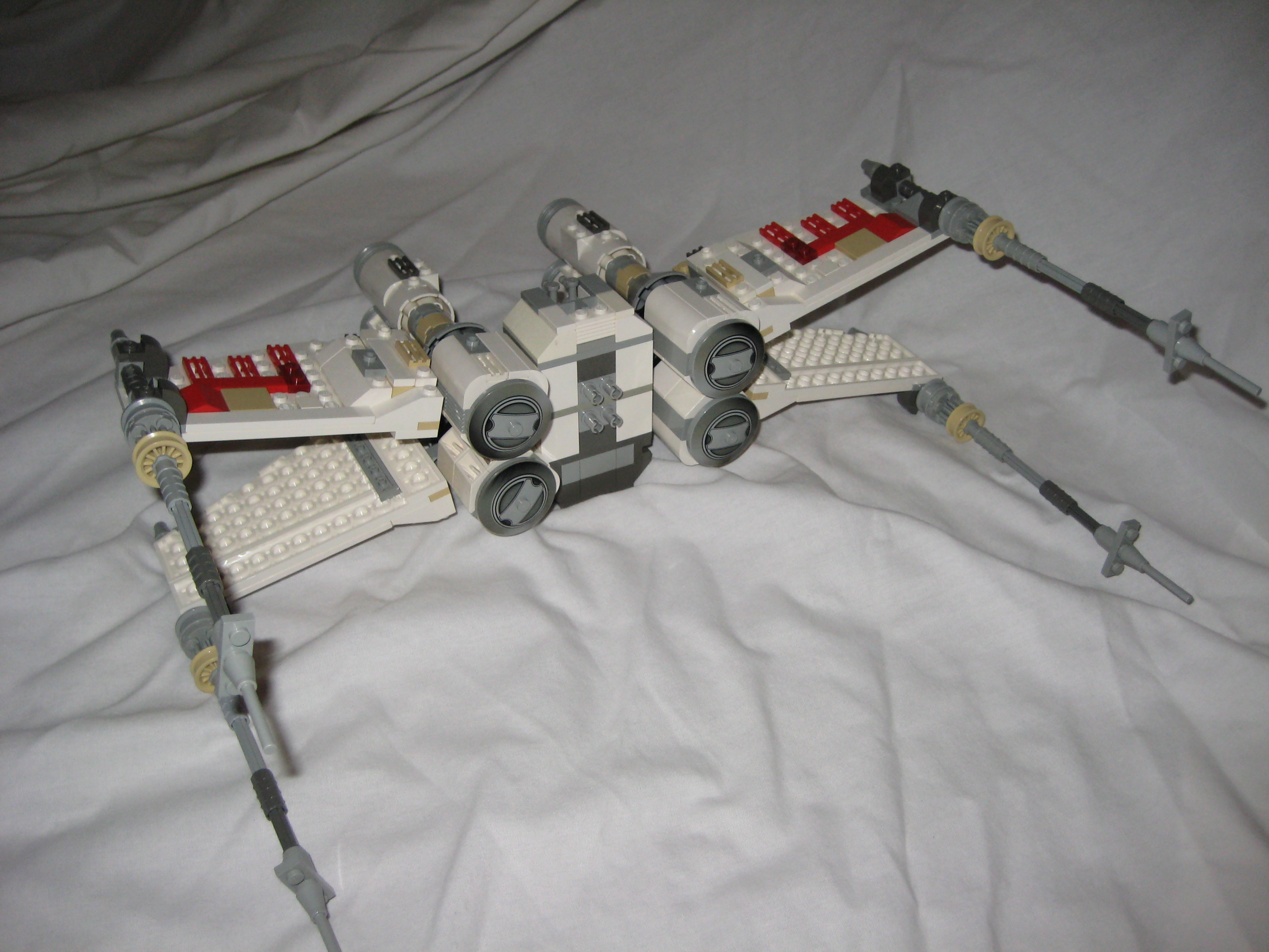 ucs_x-wing10.jpg