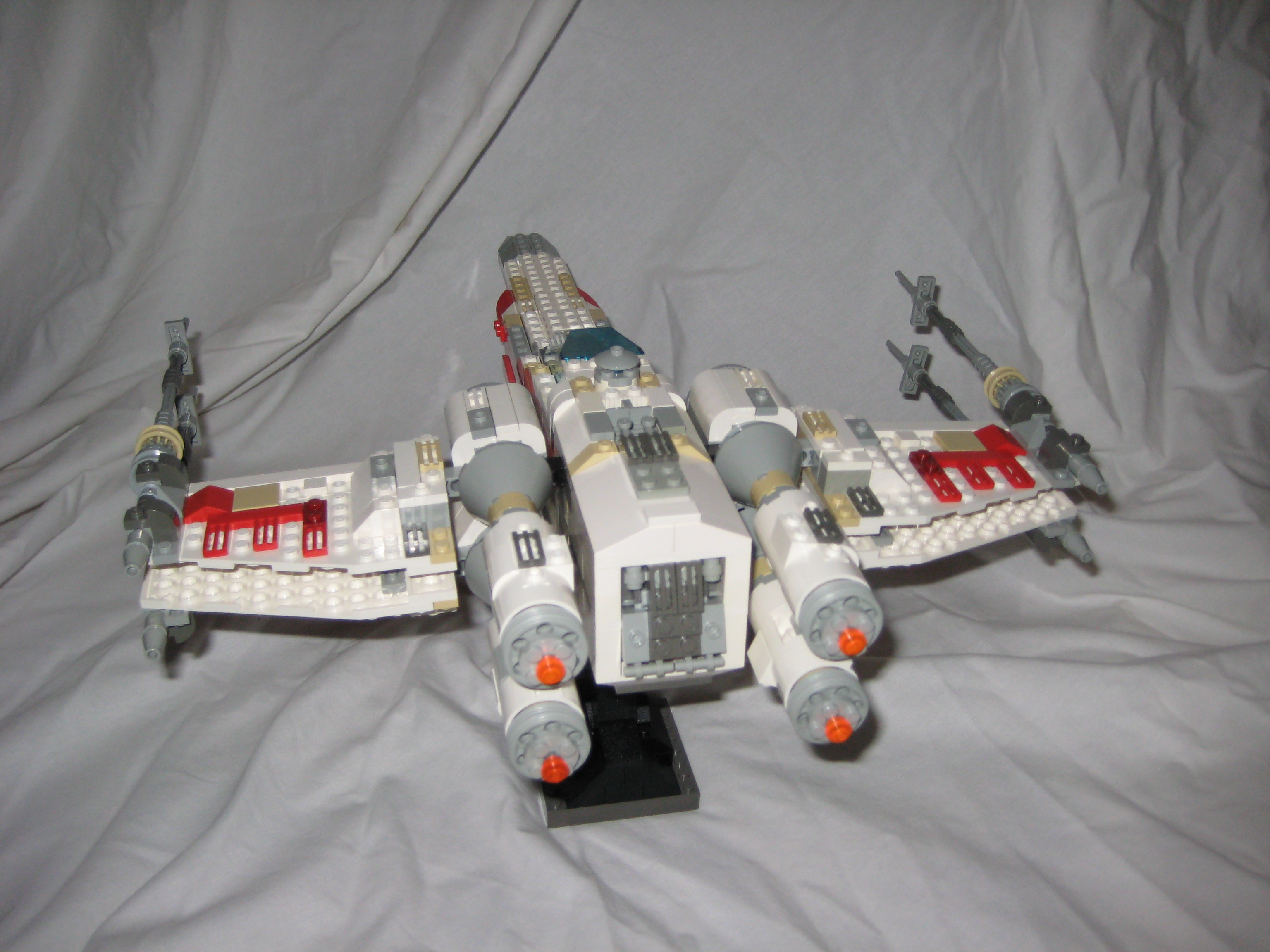 ucs_x-wing5.jpg