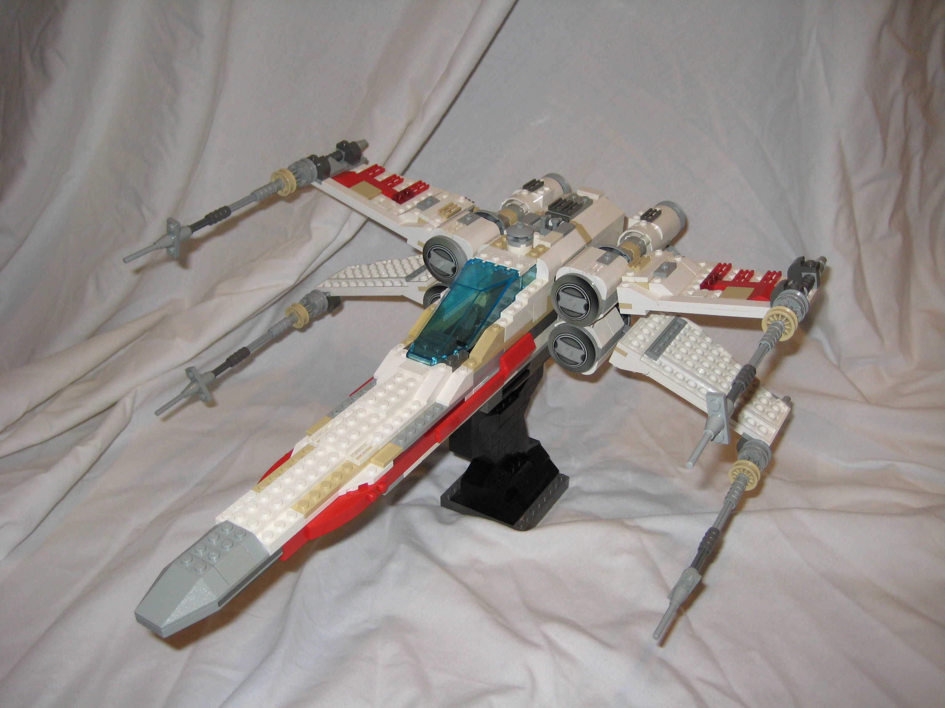 ucs_x-wing6.jpg