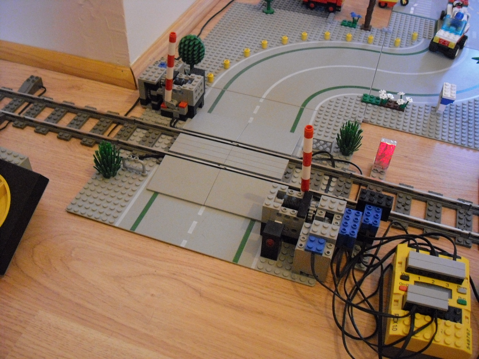 train_level_crossing_3.jpg