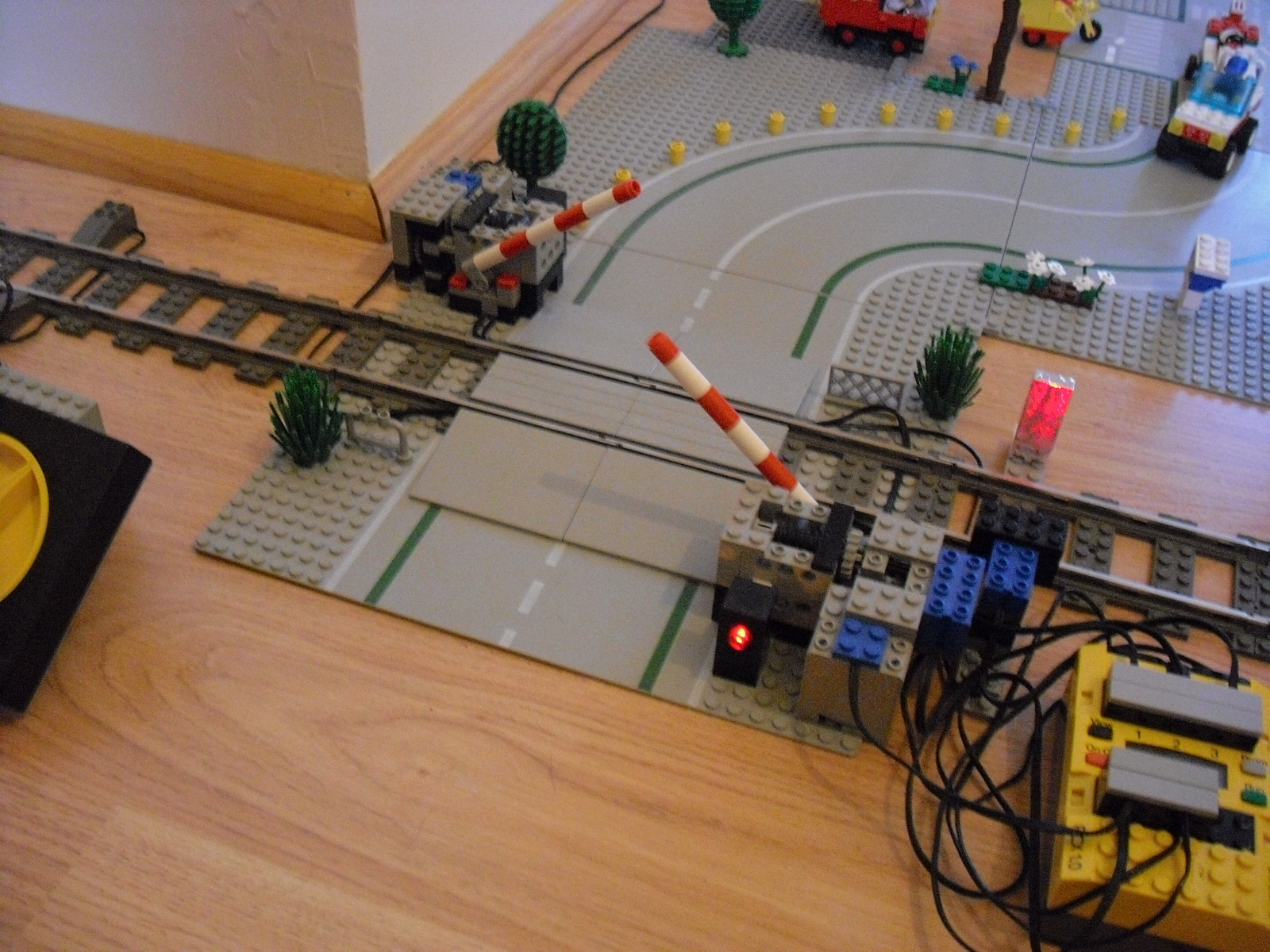 train_level_crossing_4.jpg