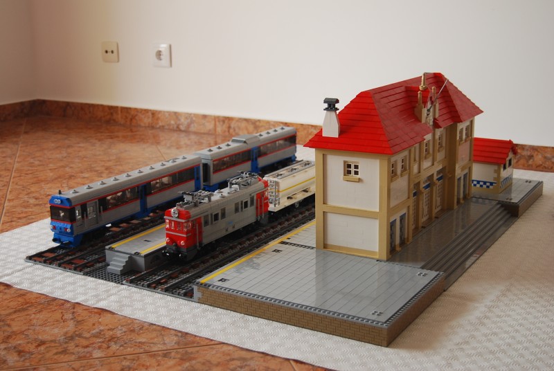 station_02.jpg
