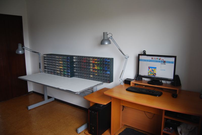 workplace02.jpg