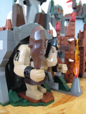 7097_giant_troll_4.jpg