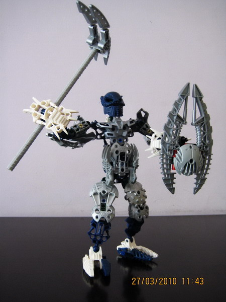 moc06_front1.jpg