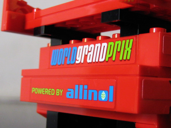 8484_back2.jpg