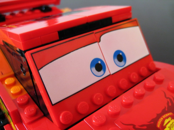 8484_face.jpg