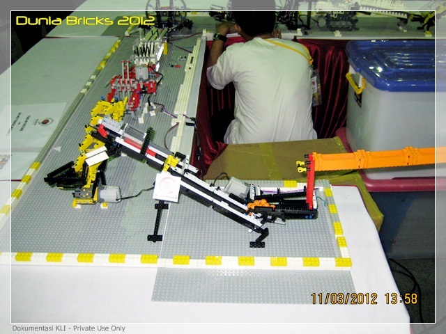 db2012_r10cyd_09.jpg