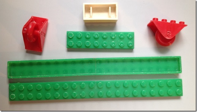 lego_or_puwi_plates_.jpg