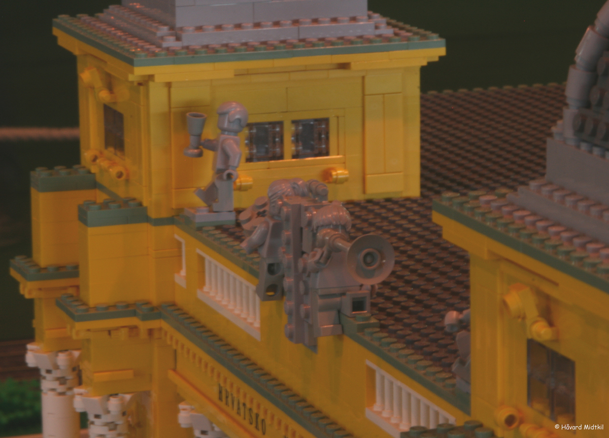 theathre04.jpg