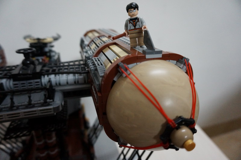 0005_flymoc.jpg