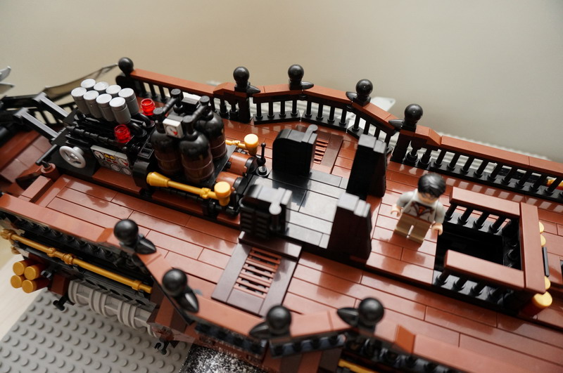0040_flymoc.jpg
